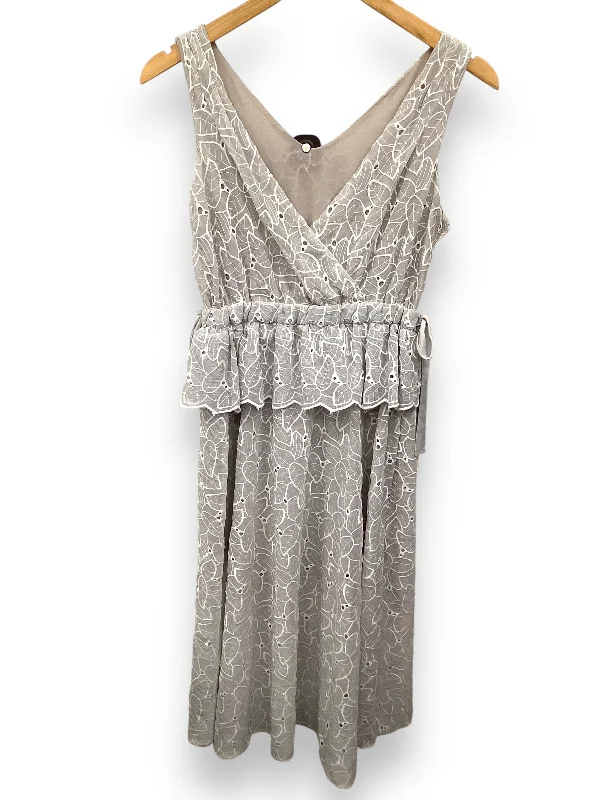 Dress Party Midi By Clothes Mentor In Grey, Size: S